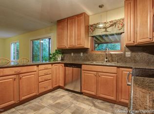 2071 Tudor Hills Dr, Anchorage, AK 99507