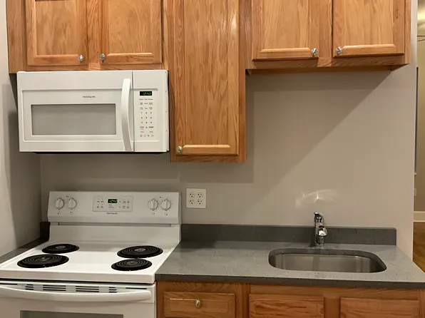 1433 Hancock St #209, Quincy, MA 02169