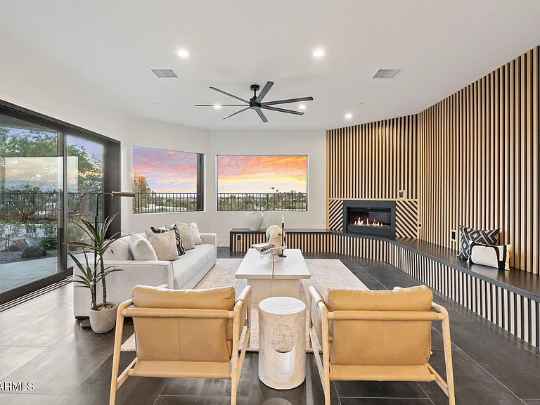 3135 E Palo Verde Dr — Photo 16