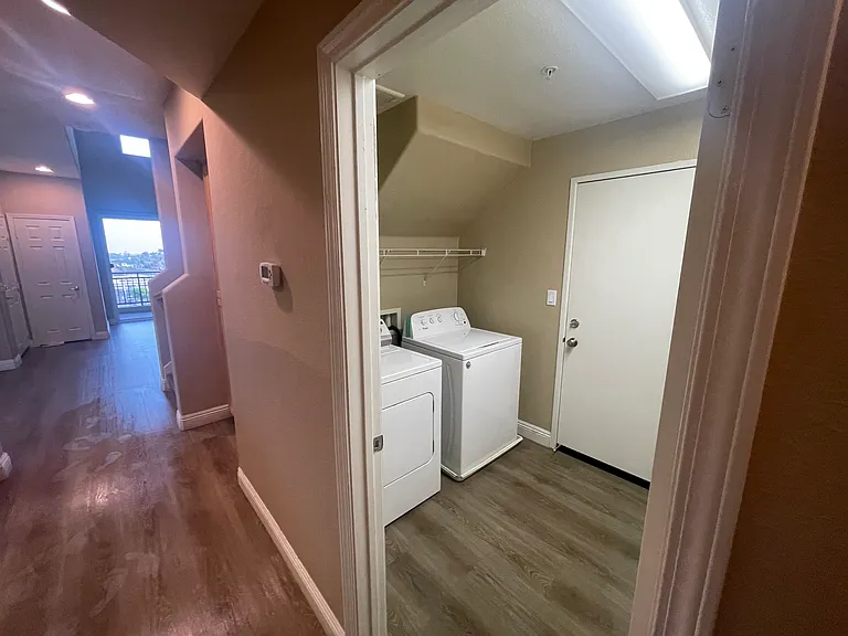 5449 Soho View Ter — Photo 4