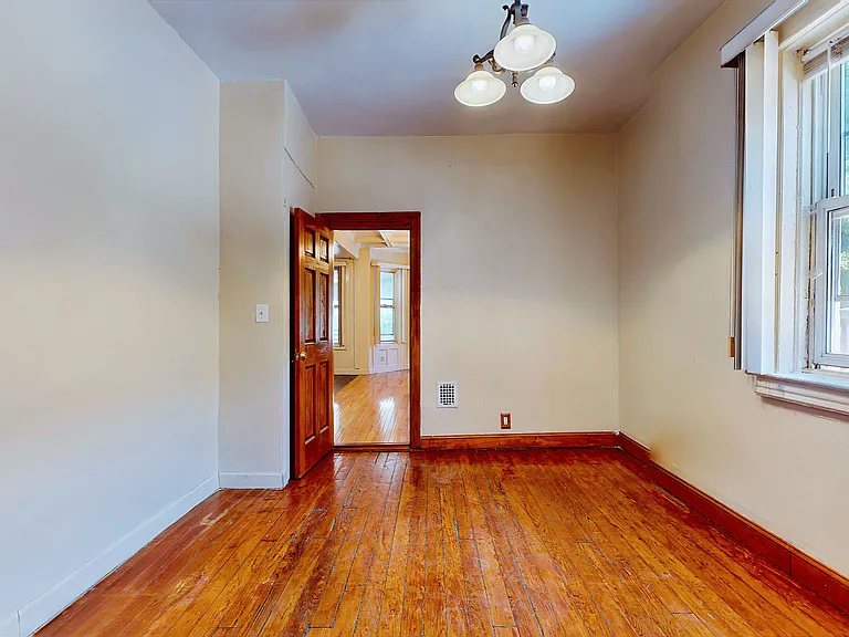 479 Irving Ave #1 — Photo 15