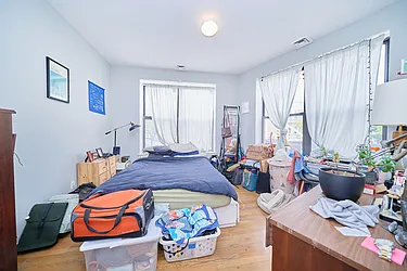 Rented by Living New York