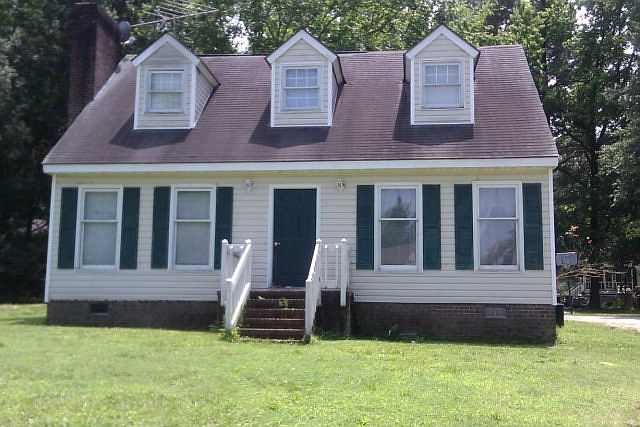 1st image of 208 Simbelyn Dr