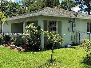 700 NW 19th Ter Photo 1