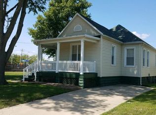 112 E 3rd St, O'Fallon, IL 62269