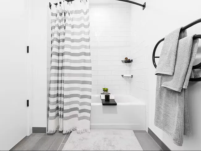 2 bed, 1030 sqft, $5,050 — Photo 4