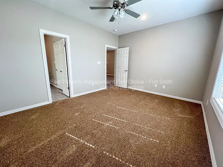 6705 Maribette Rd — Photo 6
