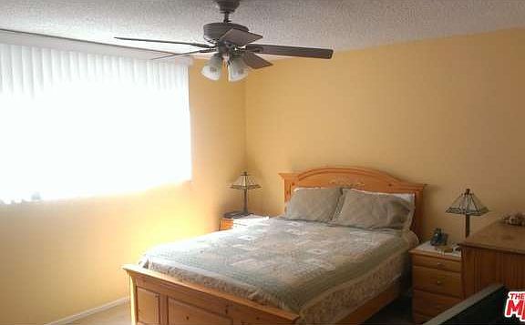 5th image of 5429 Newcastle Ave APT 107