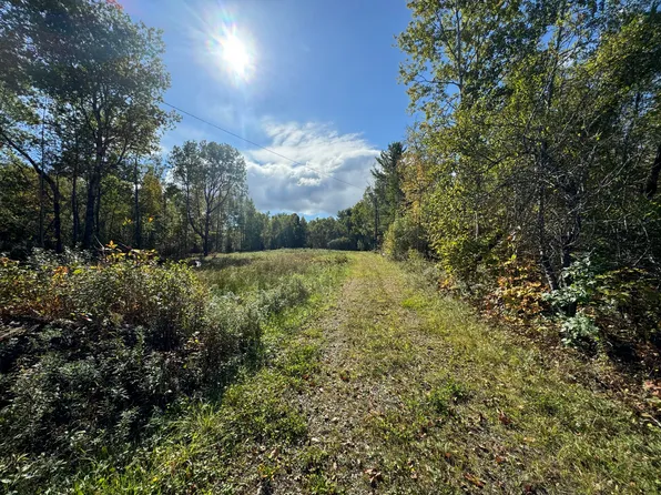 35 Arno Road, Dexter, ME 04930