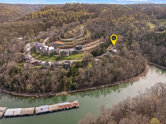 2nd image of 929 Old Casey Cove Rd
