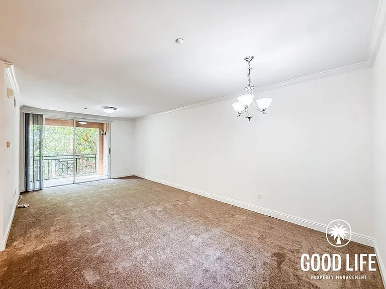 3825 Elijah Ct #326 — Photo 2