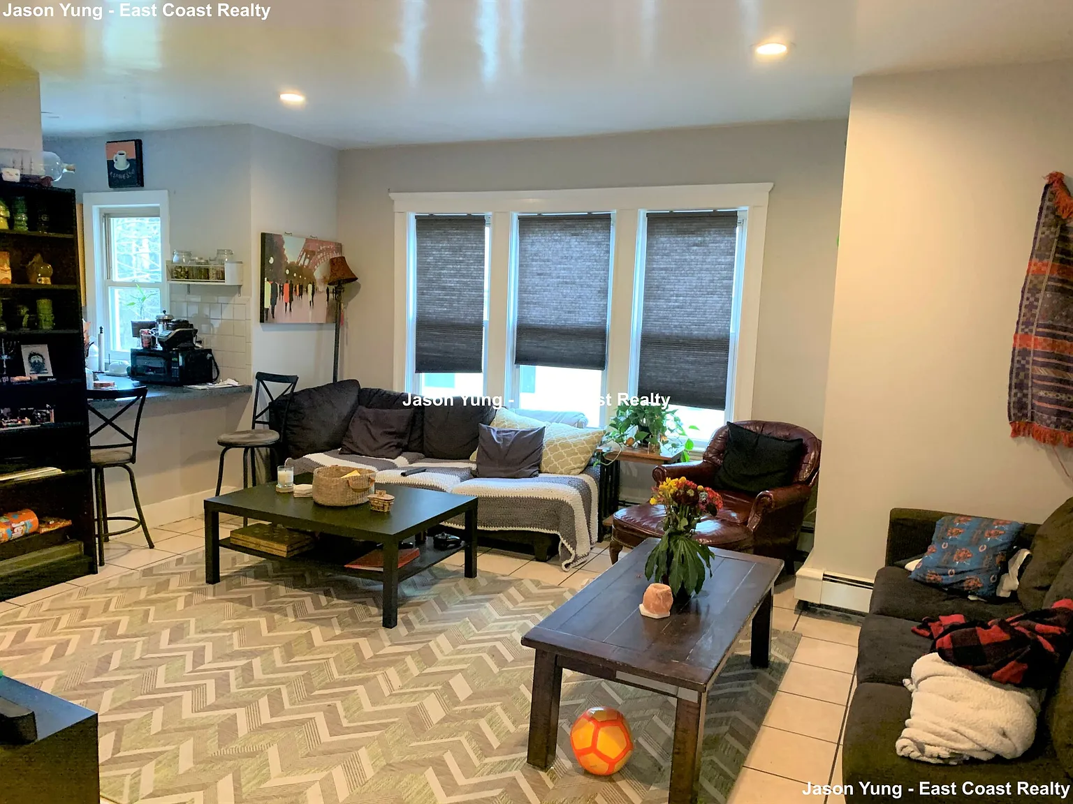 5 bed, 3.0 bath, 2300 sqft, $6,800 — Photo 2