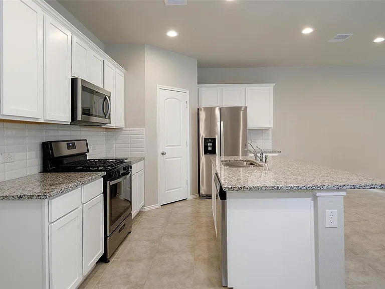 13824 Rock Island Trl — Photo 7