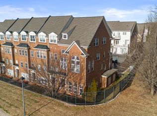 The Townes Condominium, Manassas, VA 20111