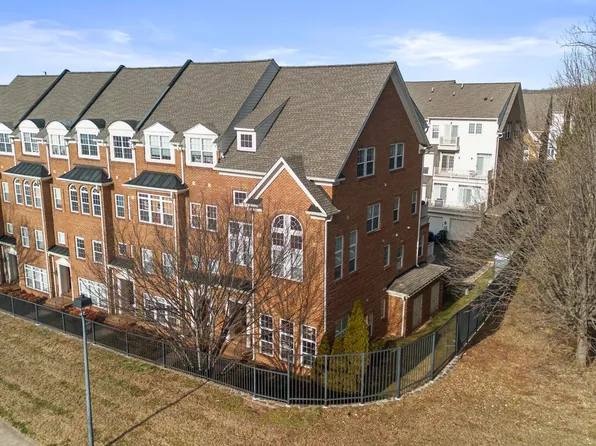 9500 Walker Way #21, Manassas, VA 20111