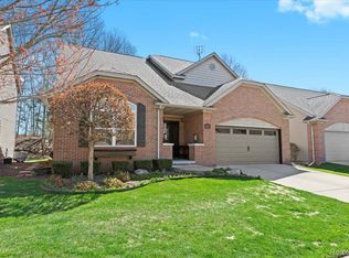 4583 Spring Mountain Dr, Brighton, MI 48116