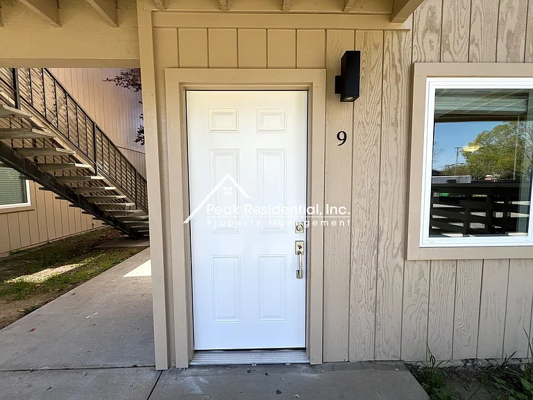 Gardenside Apartments — Photo 31