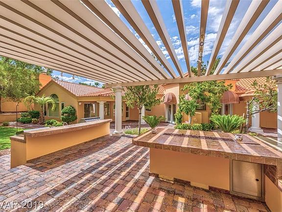 4th image of 8621 Scarsdale Dr
