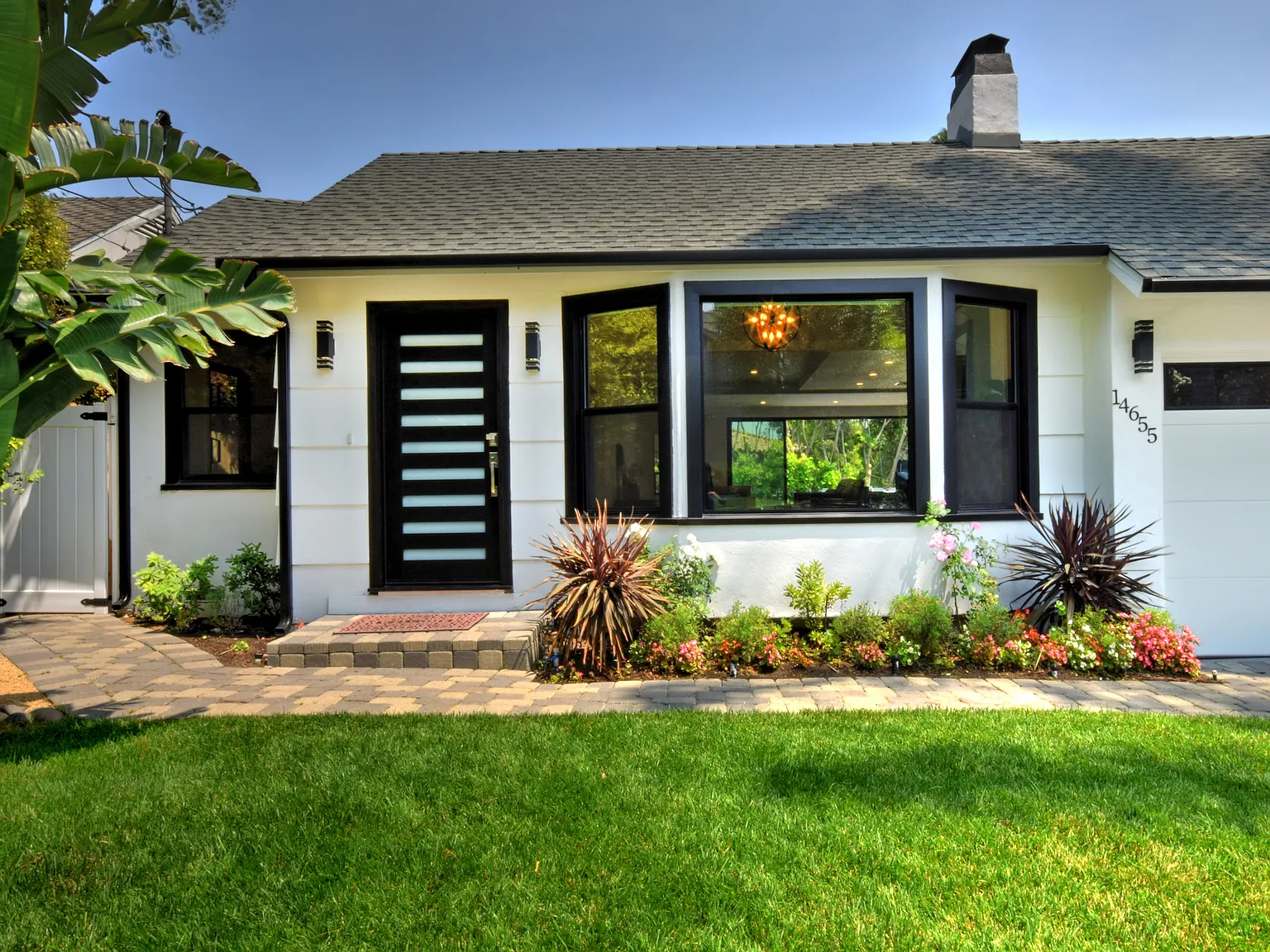 3 bed, 1776 sqft, $7,700 — Photo 2