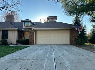 3141 E Raynell St #J, Springfield, MO 65804