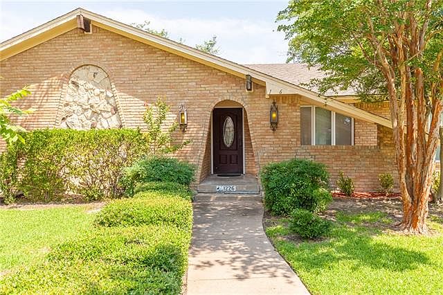 1st image of 1226 Pecan Valley Dr