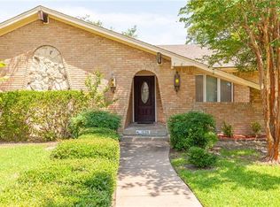 1226 Pecan Valley Dr, Garland, TX 75043