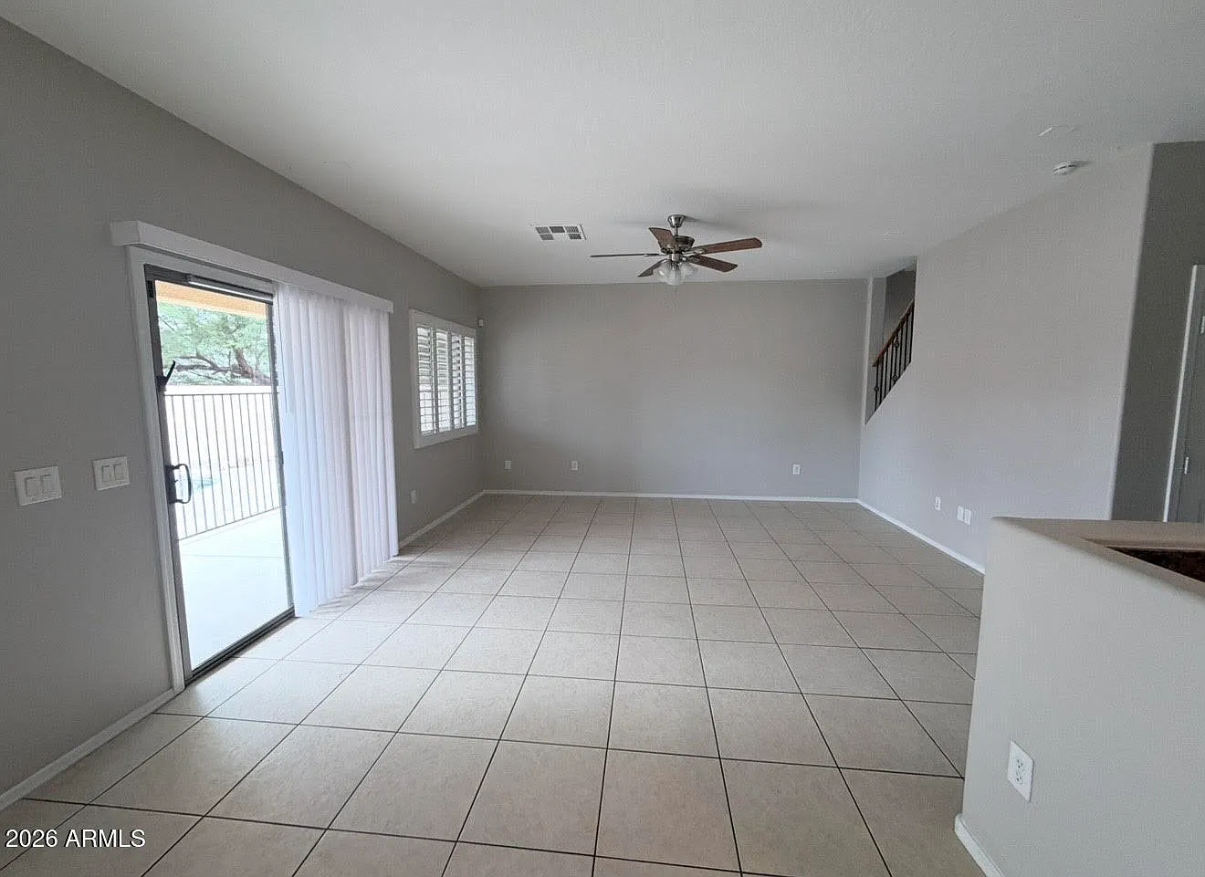 5 bed, 2.5 bath, 2375 sqft, $2,450 — Photo 2