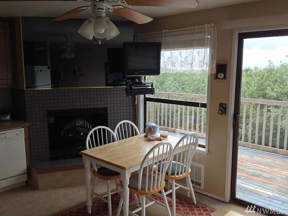 5th image of 865 Cuddy Ct NW #205A