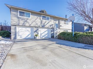 121 Ridgemont Dr, East Wenatchee, WA 98802