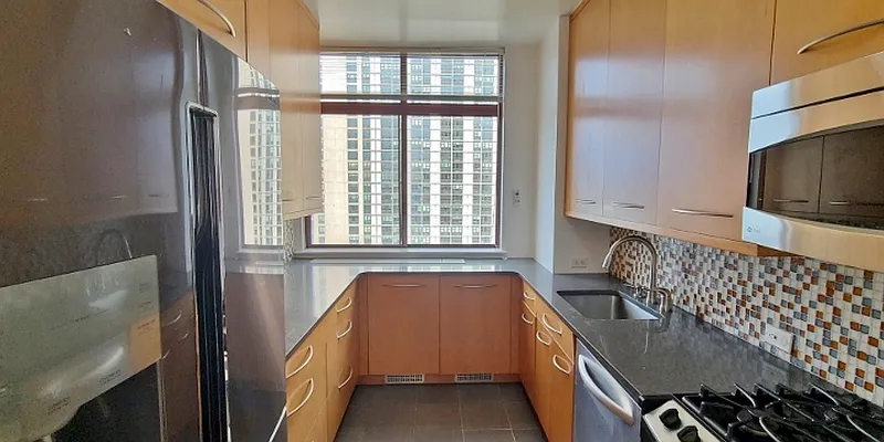 Rented by Battery Park Realty | media 17