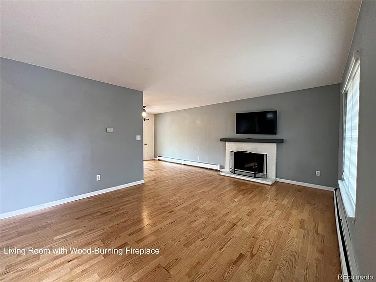 3687 S Norfolk Way — Photo 2