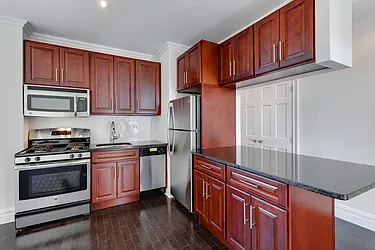 Rented by Aimee Grodanz, LREB