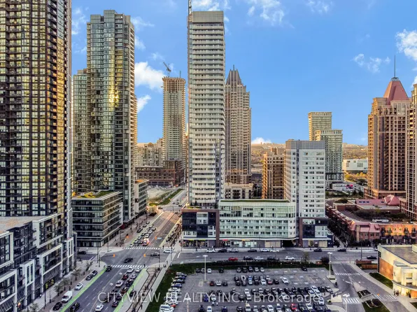 4065 Confederation Pkwy, Mississauga, ON