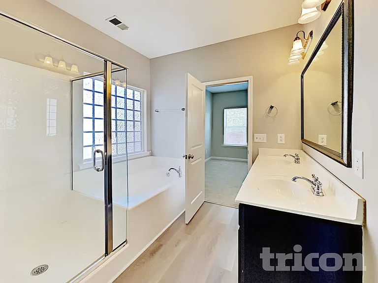 441 Laurel Leaf Dr — Photo 8