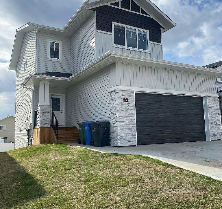 1st image of 38 Thayer Close