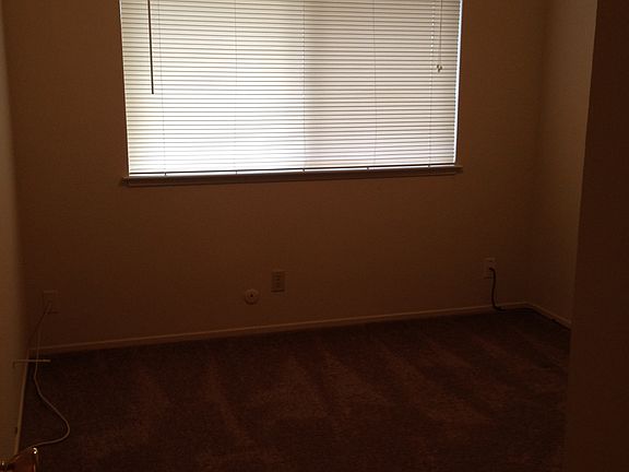 5th image of 1002 1st St W