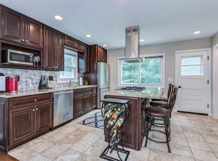 560 3rd Ave NW, New Brighton, MN 55112