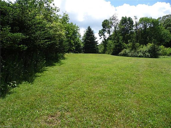 3rd image of 57 Brinegar Hill Ln