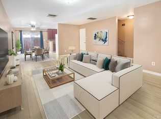 17111 Roscoe Blvd UNIT 18, Northridge, CA 91325