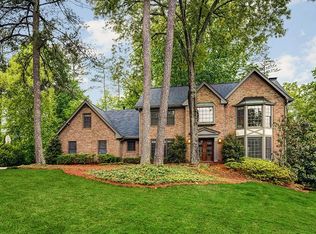 6880 Hunters Knl, Sandy Springs, GA 30328