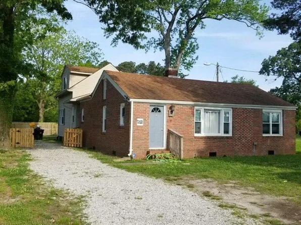 209 N Birdneck Rd, Virginia Beach, VA 23451
