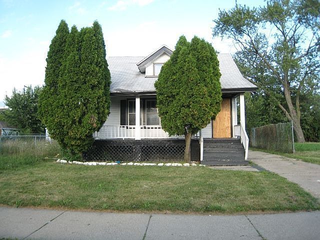 1st image of 14236 Sussex St