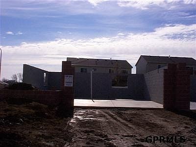 2nd image of 15510 N Camden Ave