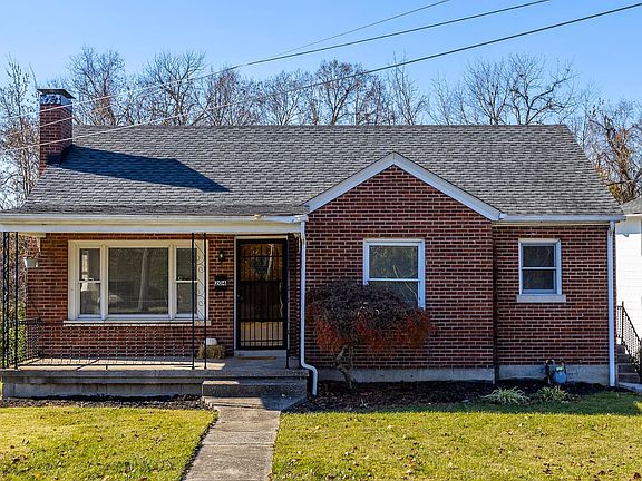 2nd image of 204 Norwood Dr