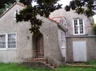 745 Ocean Blvd, Saint Simons Island, GA 31522