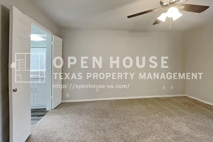 3806 Village Oaks Dr — Photo 13