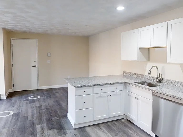 1067 Mendon Rd — Photo 5