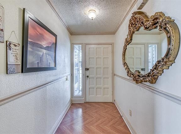 3rd image of 457 Brookview Dr