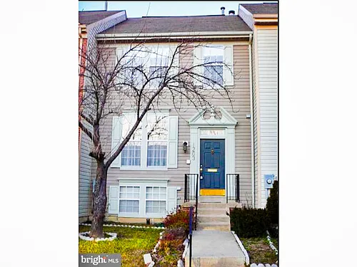 1203 Travis View Ct Photo 1