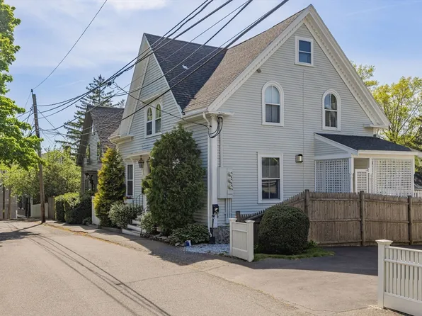 13 Elm St Unit 13, Marblehead, MA 01945